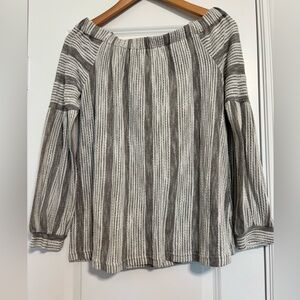 Doe & Rae Off Shoulder‎ Blouse Medium